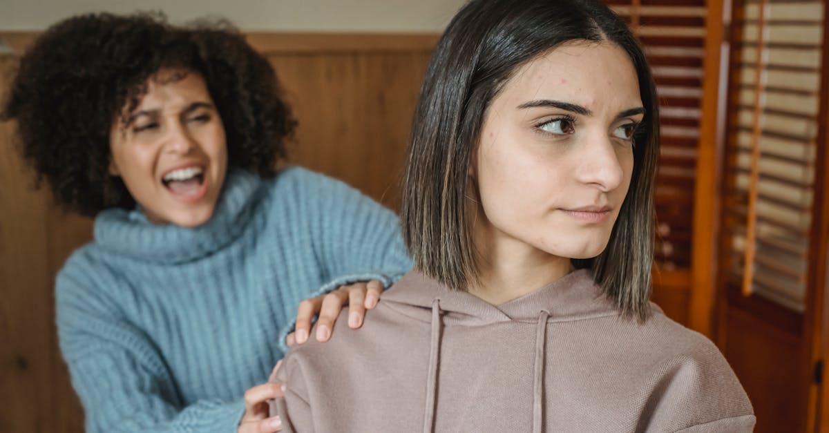 découvrez le phénomène de l'indifférence dans nos vies modernes. explorez ses impacts sur les relations personnelles, le travail et la société. apprenez à reconnaître les signes de l'ignorance et comment y remédier pour favoriser l'empathie et la communication.
