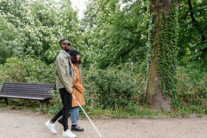 découvrez l'envoûtement de l'amour au premier regard, une expérience magique où les regards se croisent et les cœurs s'emballent instantanément. laissez-vous transporter par cette connexion unique et vibrante qui transcende les mots.