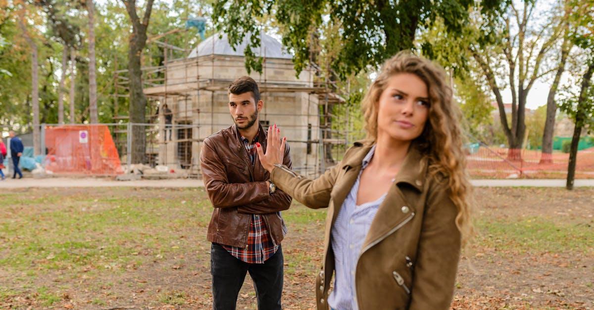 découvrez l'art des relations avec notre guide complet sur l'amour, l'amitié et la communication. explorez des conseils pratiques pour renforcer vos liens et surmonter les défis relationnels.