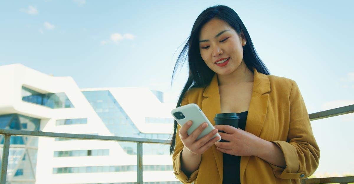 découvrez l'univers des sms : une communication rapide et efficace, des conseils pratiques pour rédiger vos messages, astuces pour personnaliser vos textos et rester connecté avec vos proches en toute simplicité.