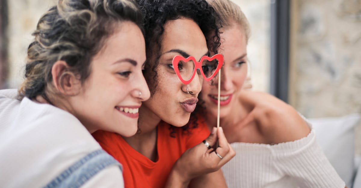 découvrez notre collection dédiée aux femmes, mettant en avant des styles tendances, des conseils de mode et des inspirations pour célébrer la beauté et la diversité féminine.