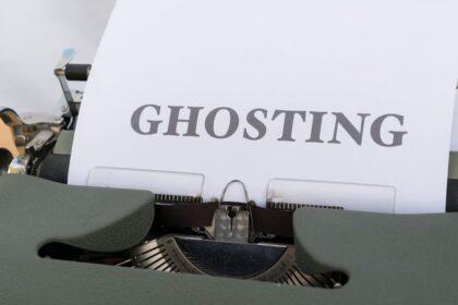 découvrez le phénomène du ghosting, ses causes et ses impacts sur les relations modernes. apprenez comment y faire face et éviter cette pratique douloureuse dans vos interactions amoureuses et amicales.