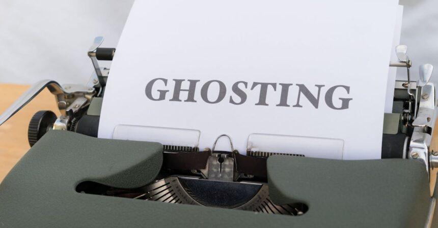 découvrez le phénomène du ghosting, ses causes et ses impacts sur les relations modernes. apprenez comment y faire face et éviter cette pratique douloureuse dans vos interactions amoureuses et amicales.