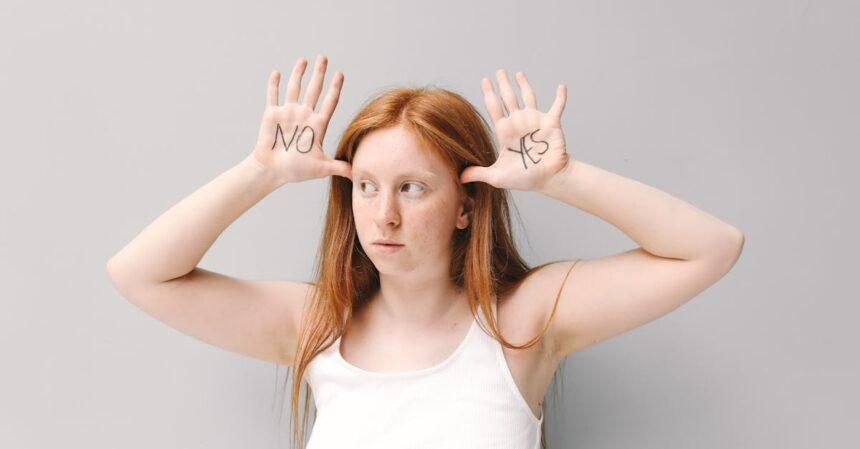 découvrez les enjeux de l'indécision, ses causes et comment surmonter cette incapacité à choisir. apprenez des stratégies pour affronter vos doutes et prendre des décisions éclairées dans votre vie personnelle et professionnelle.