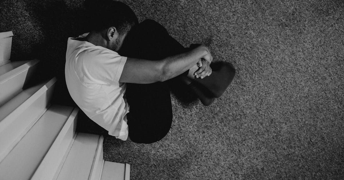 découvrez les fondements de la psychologie masculine, explorez les comportements, les émotions et les motivations des hommes. apprenez à mieux comprendre les défis psychologiques auxquels ils font face et comment cela influence leurs relations et leur vie quotidienne.