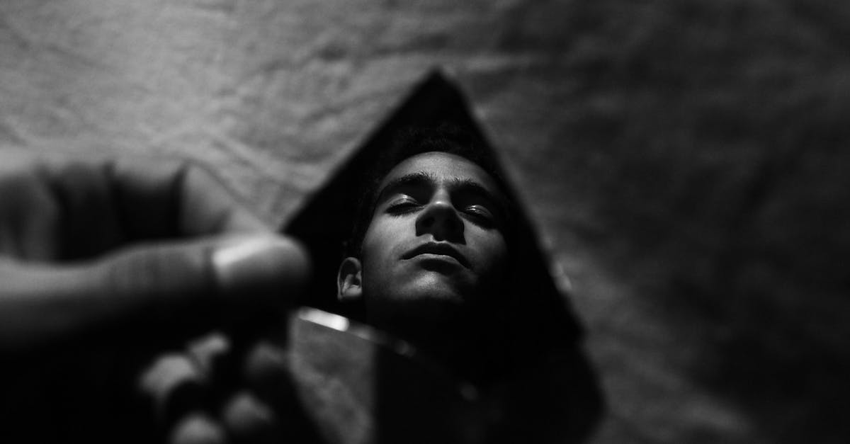 découvrez les fondements de la psychologie masculine. explorez les spécificités des comportements, des émotions et des relations des hommes pour mieux comprendre leur mentalité et renforcer les interactions au quotidien.