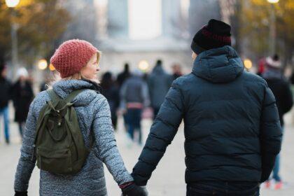 découvrez le monde des rencontres en ligne : conseils, astuces et plateformes pour trouver l'amour ou de nouvelles amitiés. lancez votre aventure romantique dès aujourd'hui!