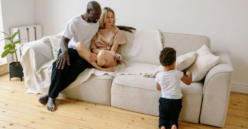 découvrez family zone, la solution idéale pour protéger et accompagner vos enfants dans le monde numérique. grâce à des outils de filtrage avancés et un suivi des activités en ligne, assurez leur sécurité tout en leur permettant d'explorer le web en toute confiance.