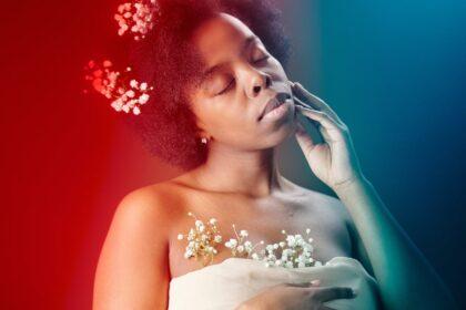 découvrez l'art de la séduction féminine à travers des conseils et des astuces pour mettre en valeur votre charme. apprenez à cultiver votre confiance, à affiner votre style et à captiver les regards avec élégance. explorez les secrets d'une séduction authentique et séduisante.