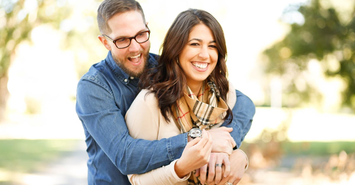 découvrez les secrets d'une relation à distance réussie. apprenez à surmonter les défis, à renforcer la connexion émotionnelle et à vivre pleinement l'amour, même à des kilomètres l'un de l'autre.