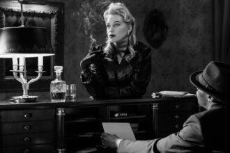 découvrez l'archetype de la séductrice, une figure fascinante et complexe qui incarne le charme, la passion et la mystère. explorez ses traits distinctifs, son impact dans la culture et comment elle influence les relations interpersonnelles.