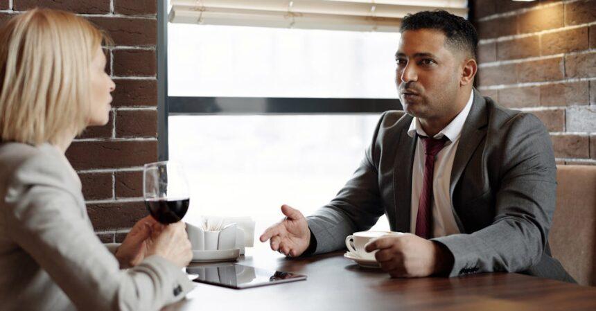 découvrez des conseils infaillibles pour réussir votre premier rendez-vous amoureux. apprenez à créer une atmosphère agréable, à engager des conversations intéressantes et à laisser une impression mémorable. transformez ce moment décisif en une expérience inoubliable !