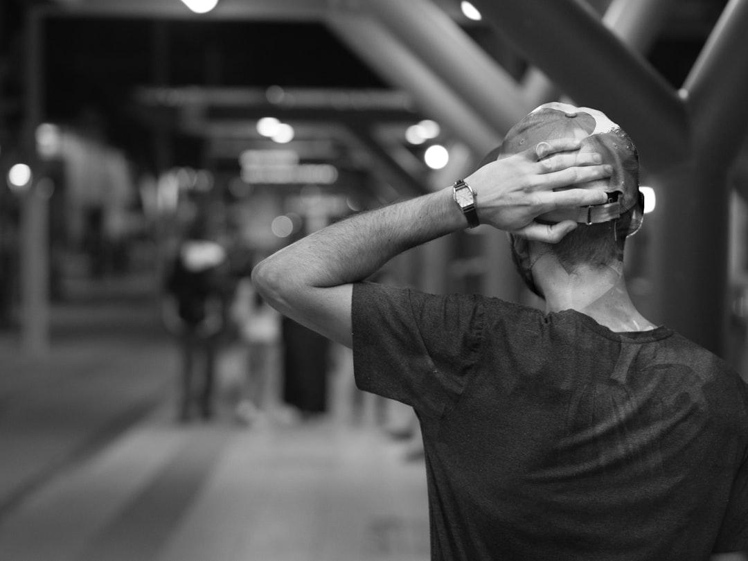 découvrez les causes, les conséquences et les moyens de surmonter l'infidélité dans les relations amoureuses. conseils et soutien pour reconstruire la confiance.