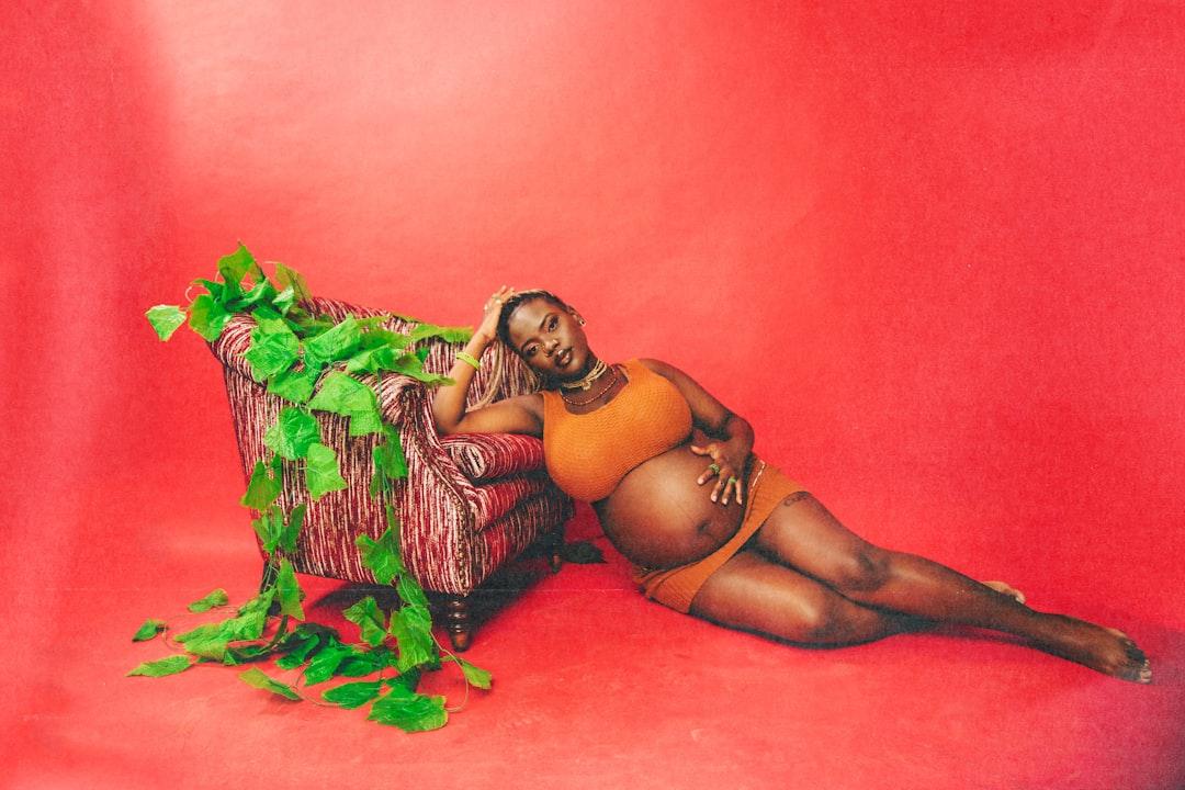 découvrez tout sur les blessures maternelles : causes, prévention et traitements pour assurer la santé des mères pendant et après la grossesse.