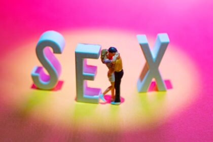 découvrez des stratégies de séduction efficaces pour améliorer vos relations et captiver l'attention de manière authentique et respectueuse.