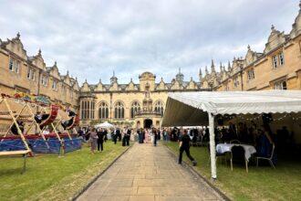 découvrez notre guide complet pour votre première expérience, avec des conseils pratiques et astuces pour réussir votre première fois en toute confiance.