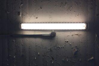 découvrez l'art du light bondage, une pratique douce et sécurisée pour explorer de nouvelles sensations en toute confiance et respect.